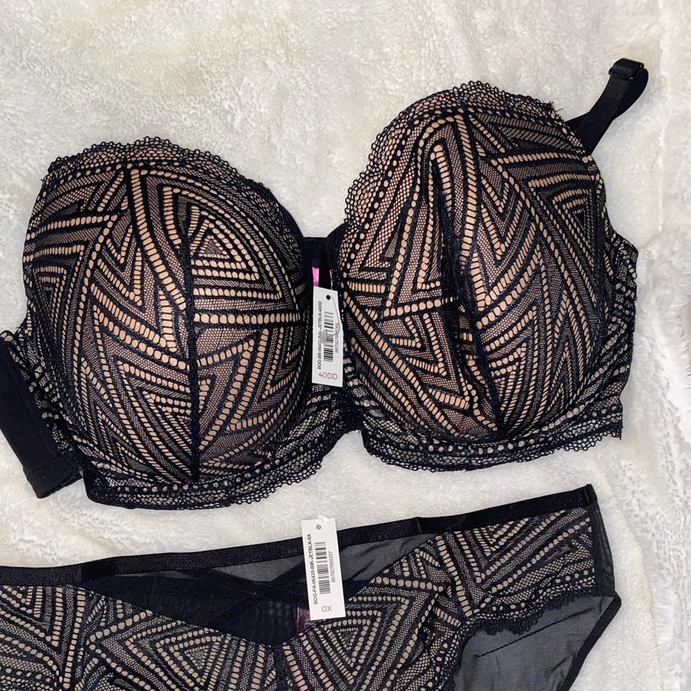 Adore me 40DD AND 0X panties
